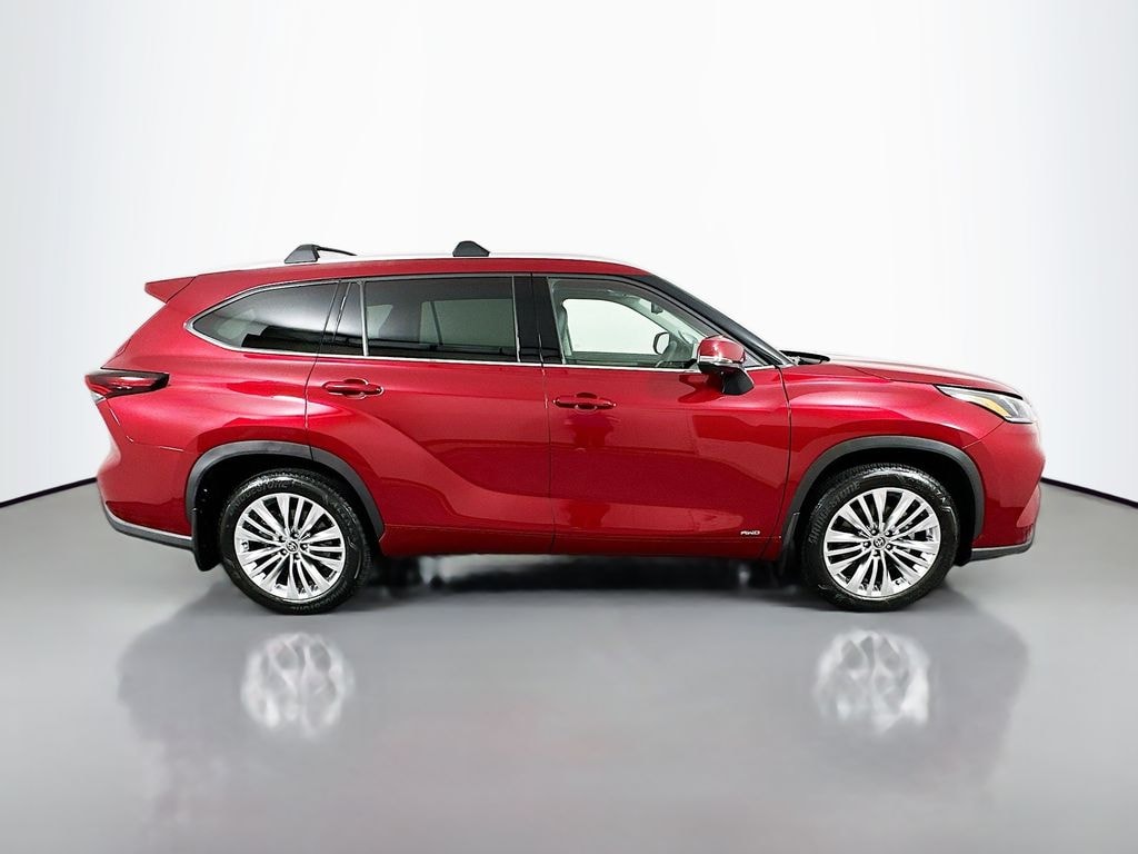 Certified 2026 Toyota Highlander Hybrid Platinum SUV
