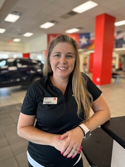 Auto Sales Service Finance Staff Round Rock TX - Round Rock Toyota