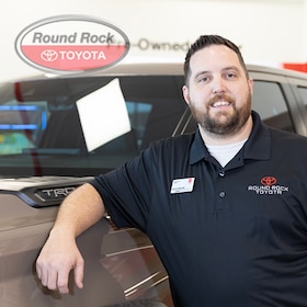 Staff member Aaron Schultz from ID_6e3af228aeaf