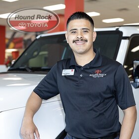 Staff member Jorge Pedroza from ID_f08b9f048cac