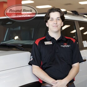 Staff member Kenner Bunch from ID_f08b9f048cac