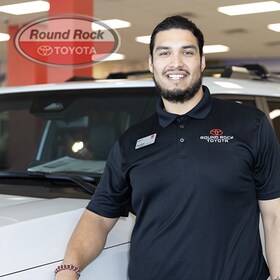 Staff member Joel Perez from ID_f08b9f048cac