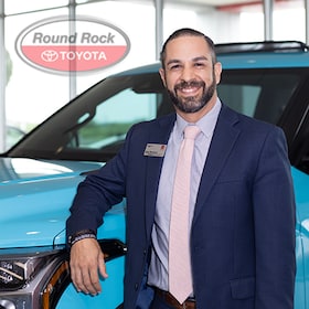 Staff member Gary Beckford from ID_e8ec615f2c06