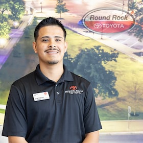 Staff member Jorge Pedroza from ID_f08b9f048cac