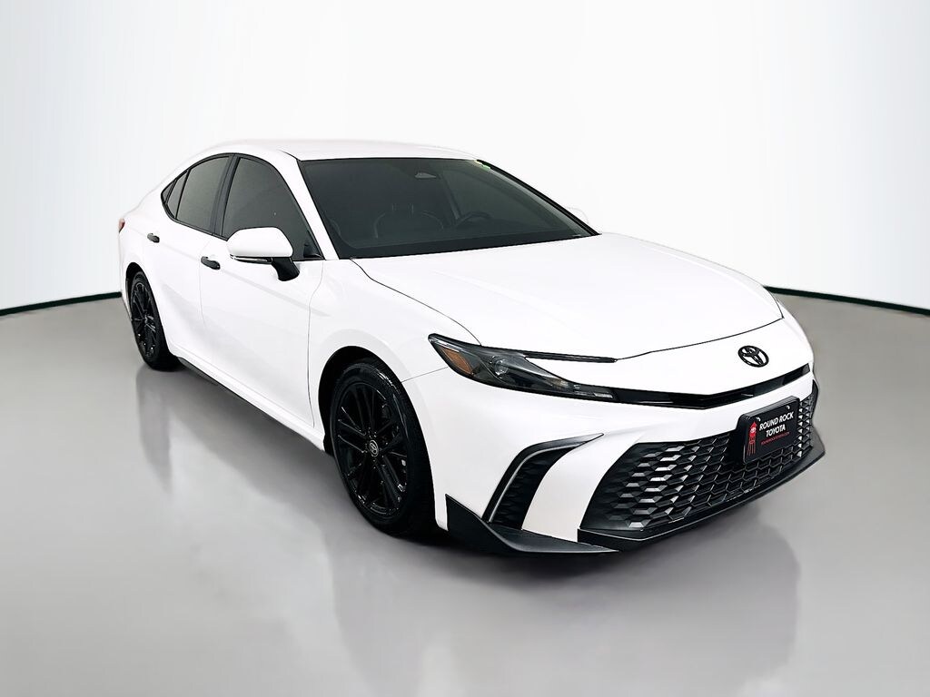 Used 2025 Toyota Camry SE Sedan