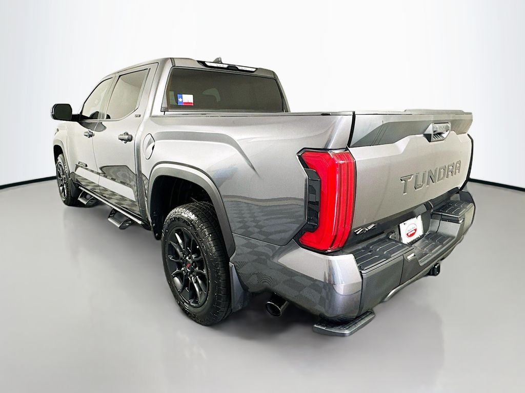 2025 Toyota Tundra SR5 - Photo 7