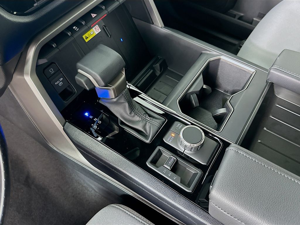 2025 Toyota Tundra SR5 - Photo 16