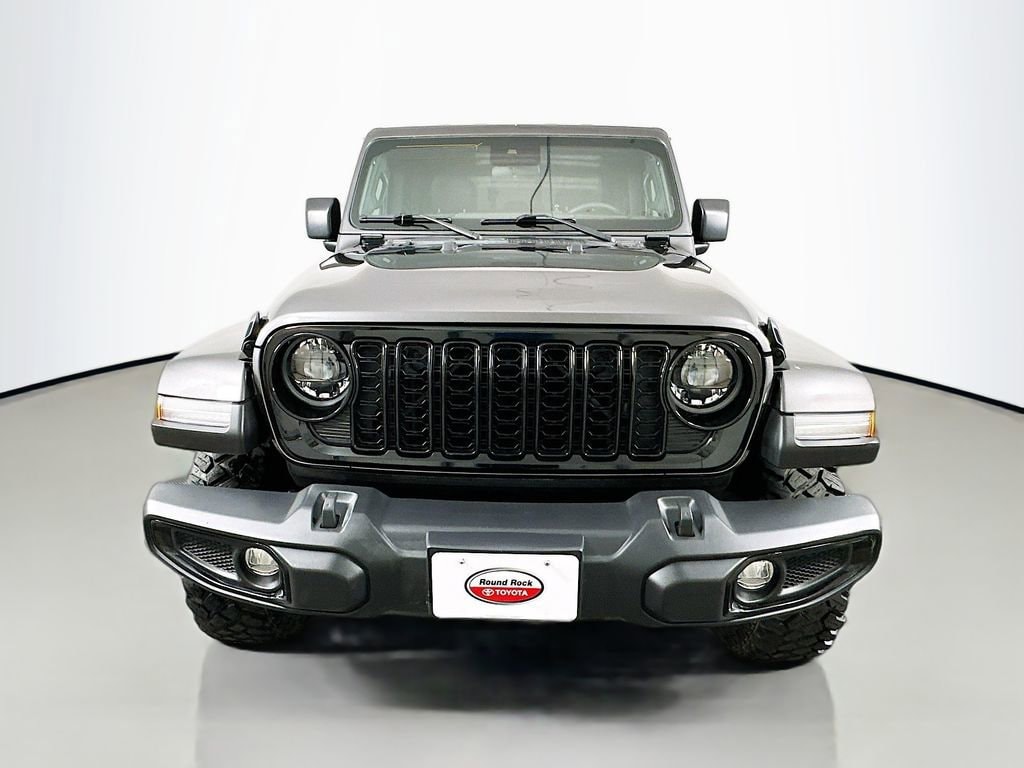 Used 2024 Jeep Gladiator Willys Truck Crew Cab