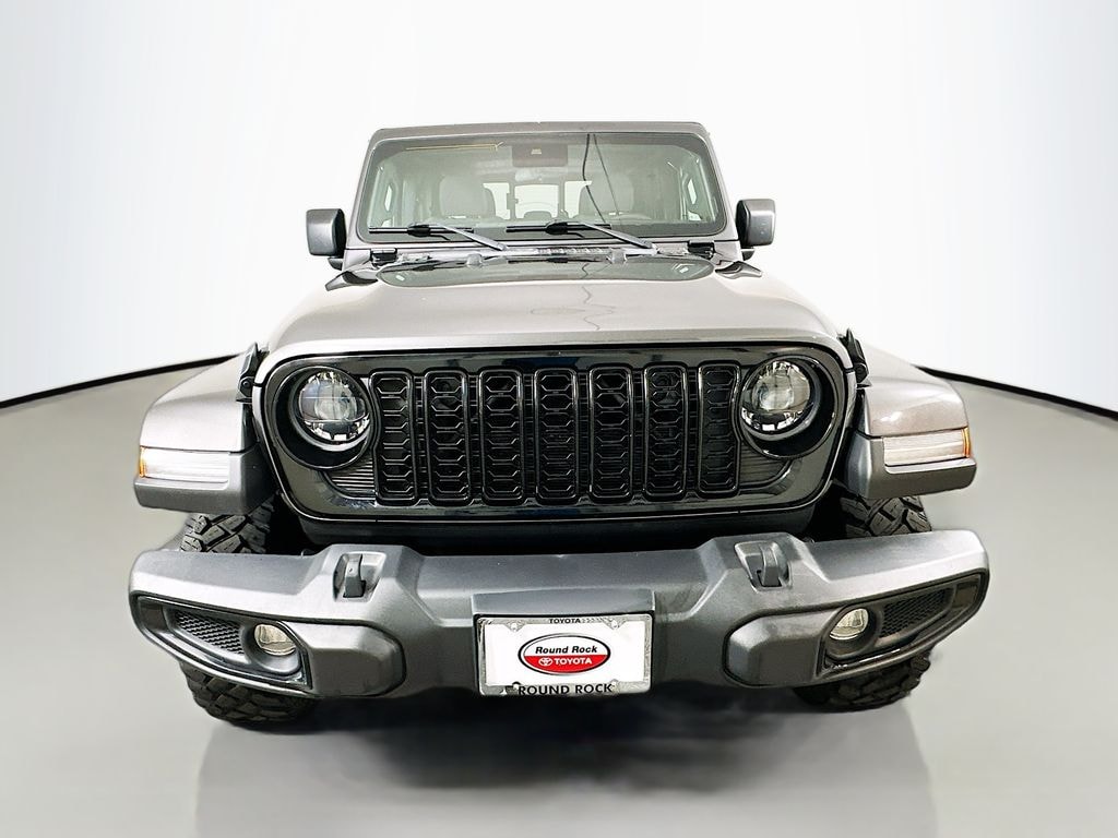 Used 2024 Jeep Gladiator Willys Truck Crew Cab