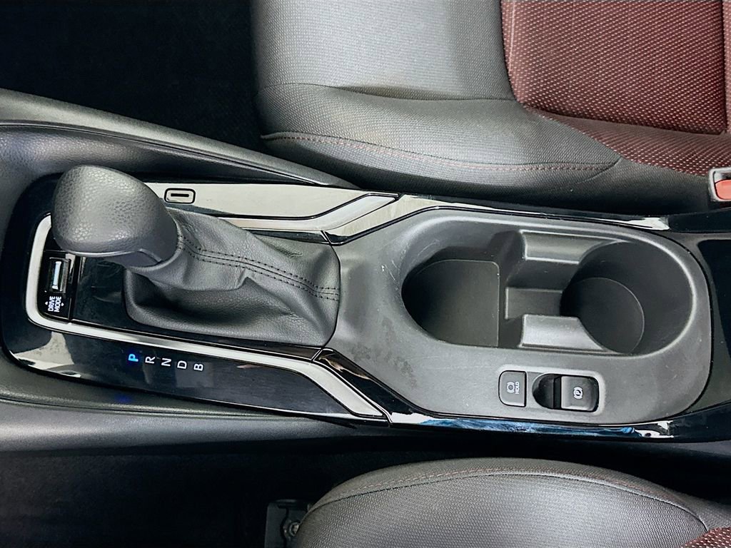 2024 Toyota Corolla SE - Photo 16