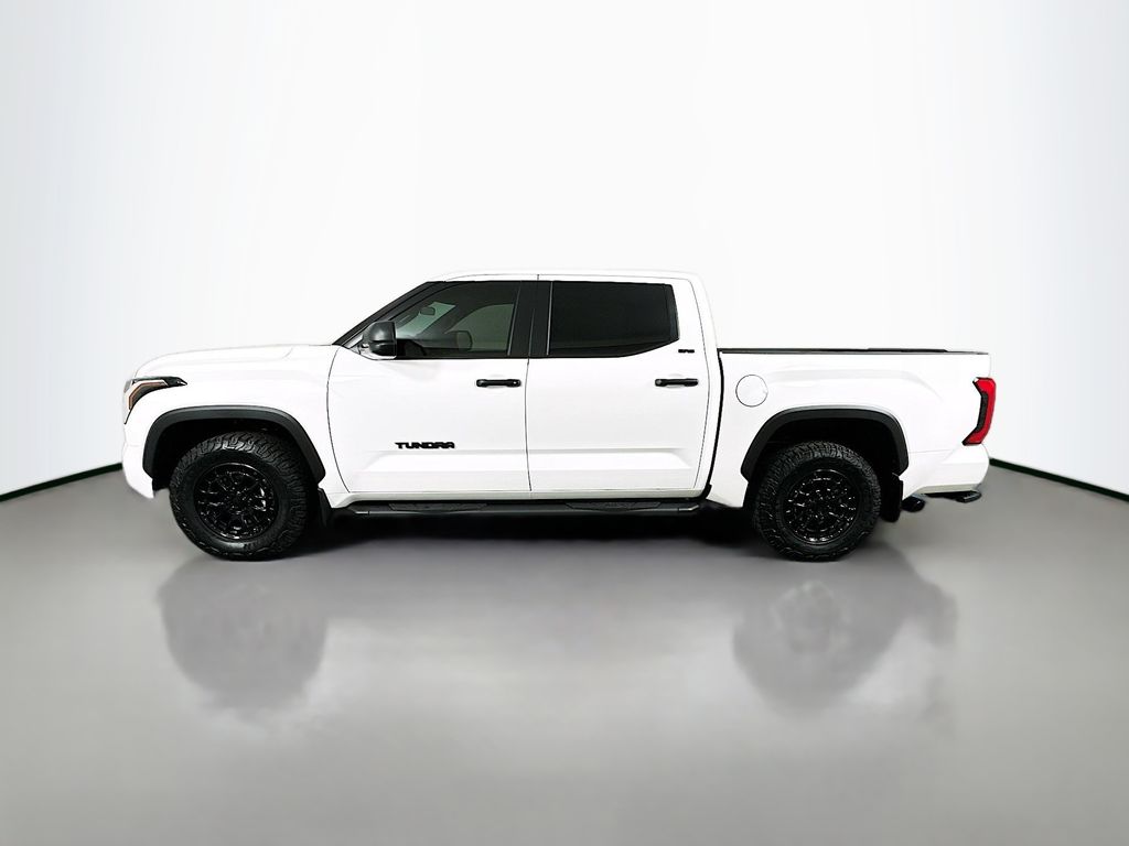 2026 Toyota Tundra SR5 - Photo 8