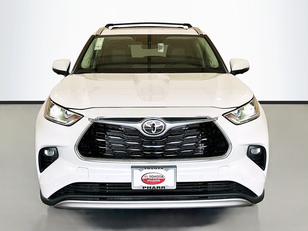 Used 2025 Toyota Highlander Platinum SUV