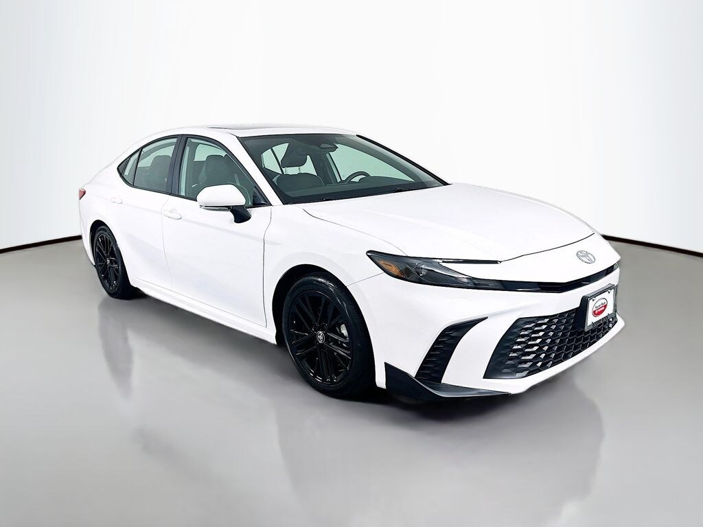 Used 2026 Toyota Camry SE Sedan