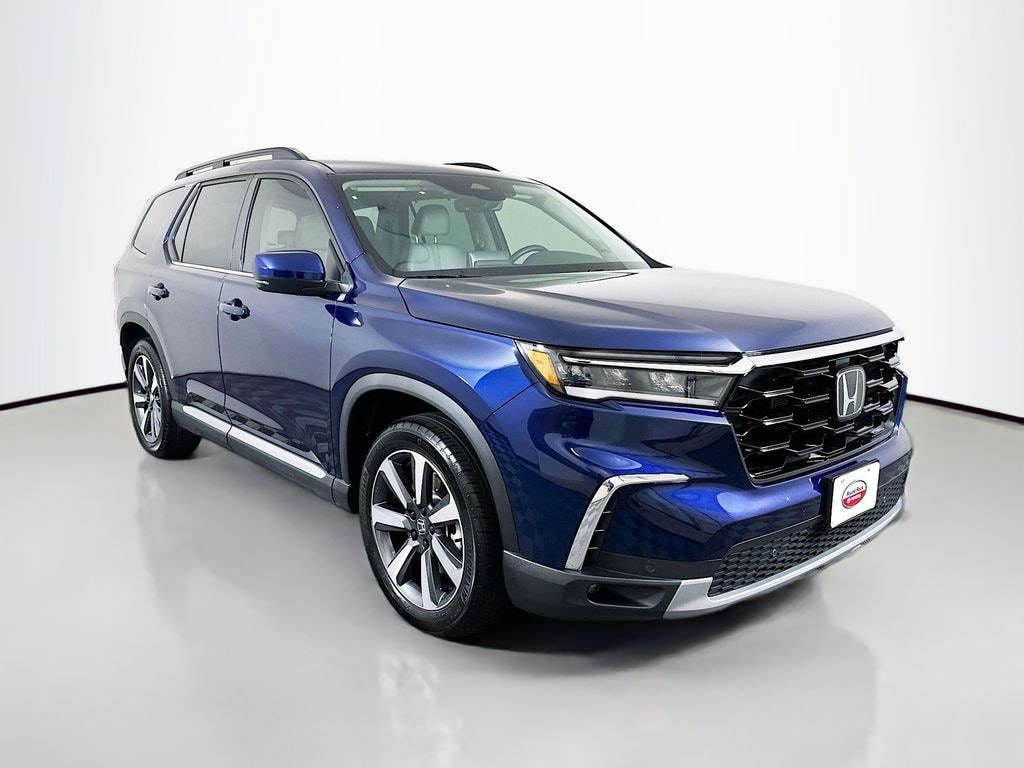 Used 2025 Honda Pilot Touring SUV