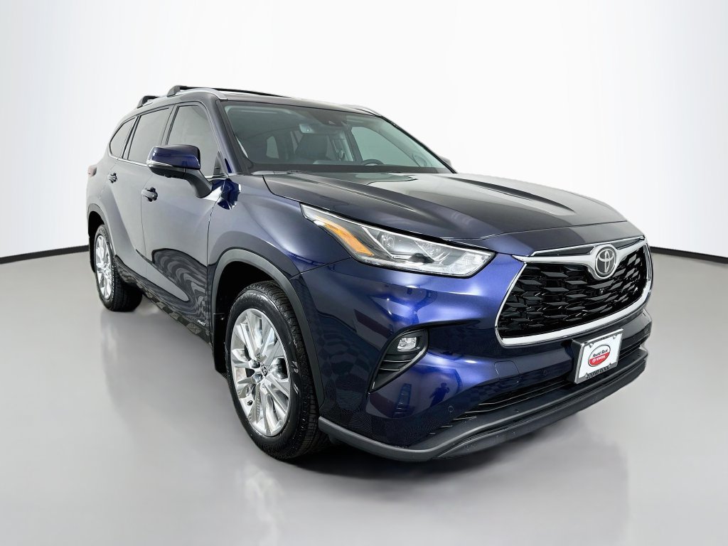 Certified 2026 Toyota Highlander Hybrid Limited SUV