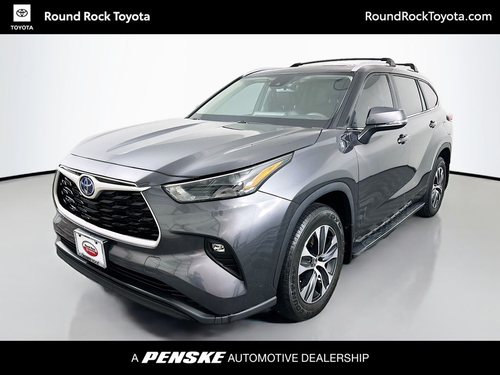2024 Toyota Highlander Hybrid SUV 