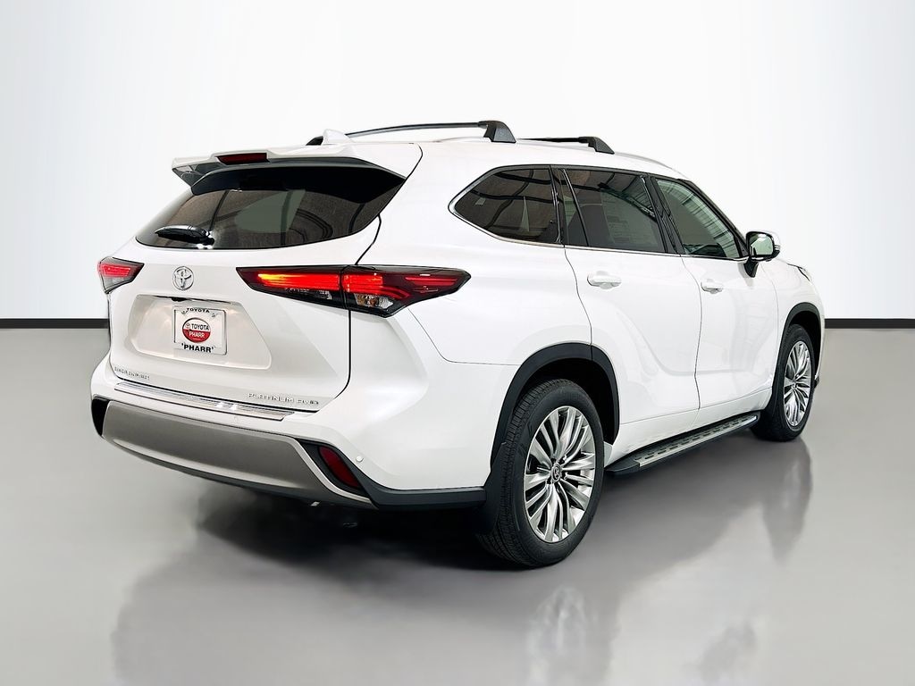 Used 2025 Toyota Highlander Platinum SUV