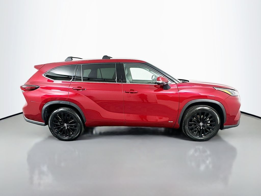 Certified 2026 Toyota Highlander Hybrid Limited SUV