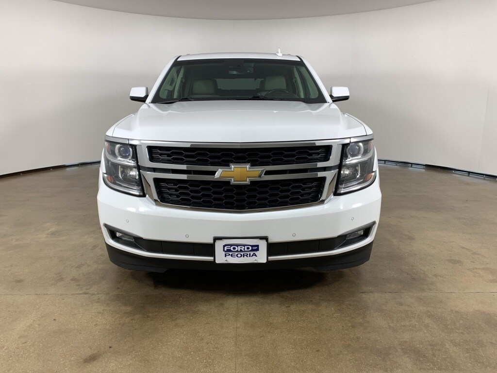 2016 Chevrolet Tahoe LT photo 2