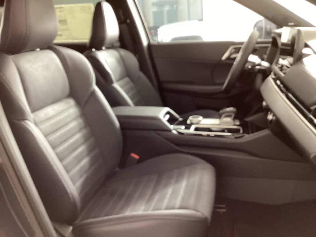 2026 Mitsubishi Outlander LE - Photo 18