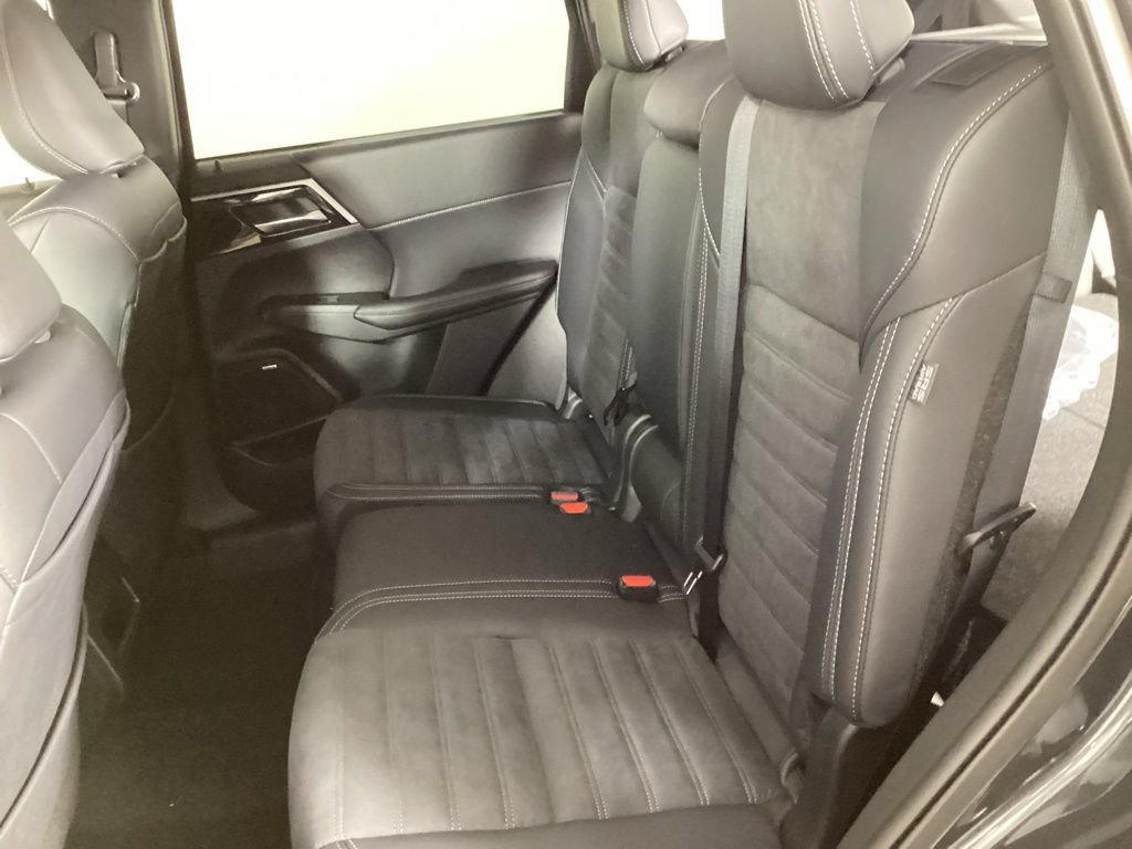 2026 Mitsubishi Outlander LE - Photo 22