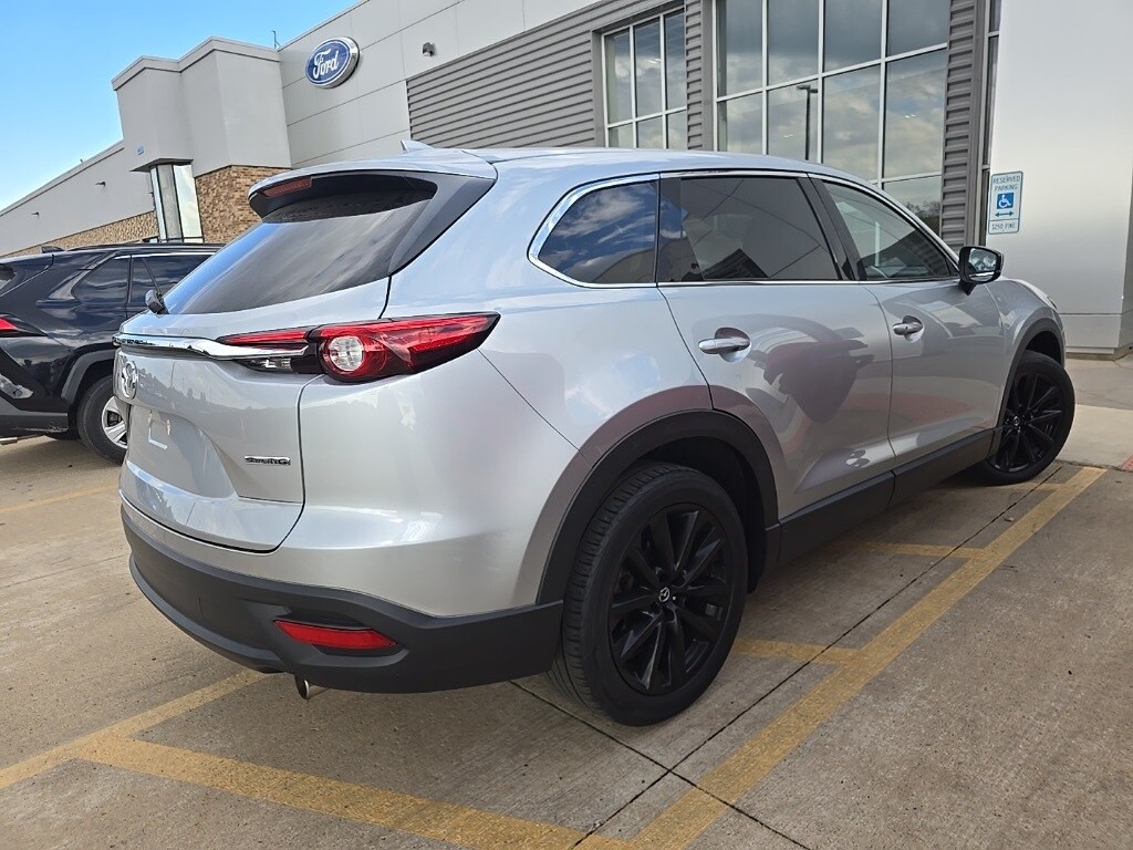 2023 Mazda CX-9 Touring photo 2