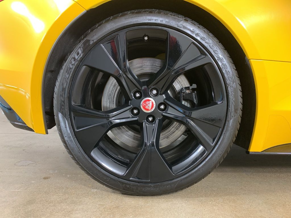 2021 Jaguar F-TYPE R-Dynamic - Photo 36