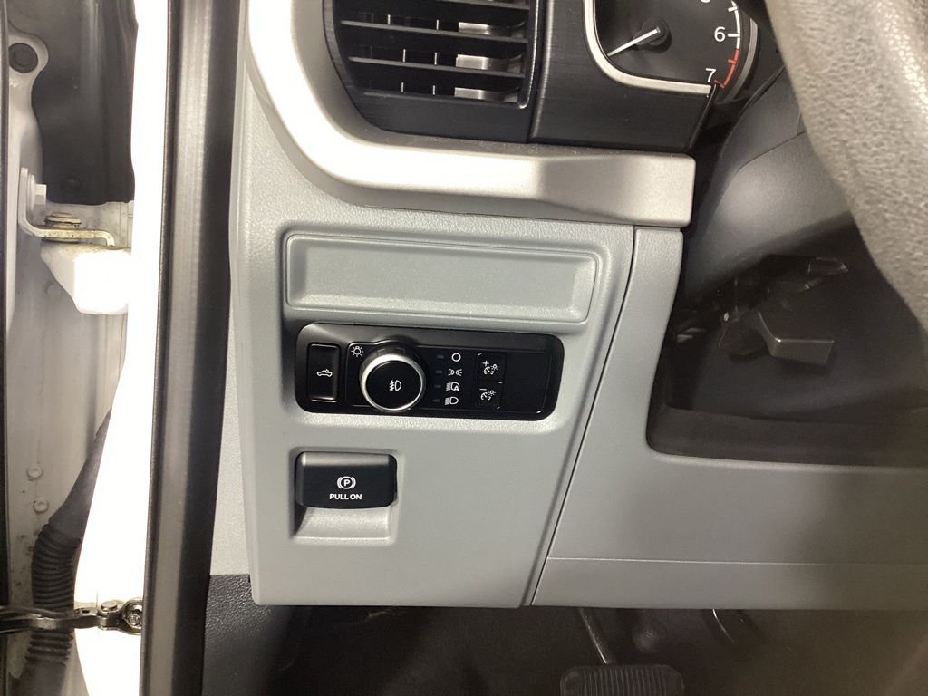 2023 Ford F-150 XLT - Photo 13