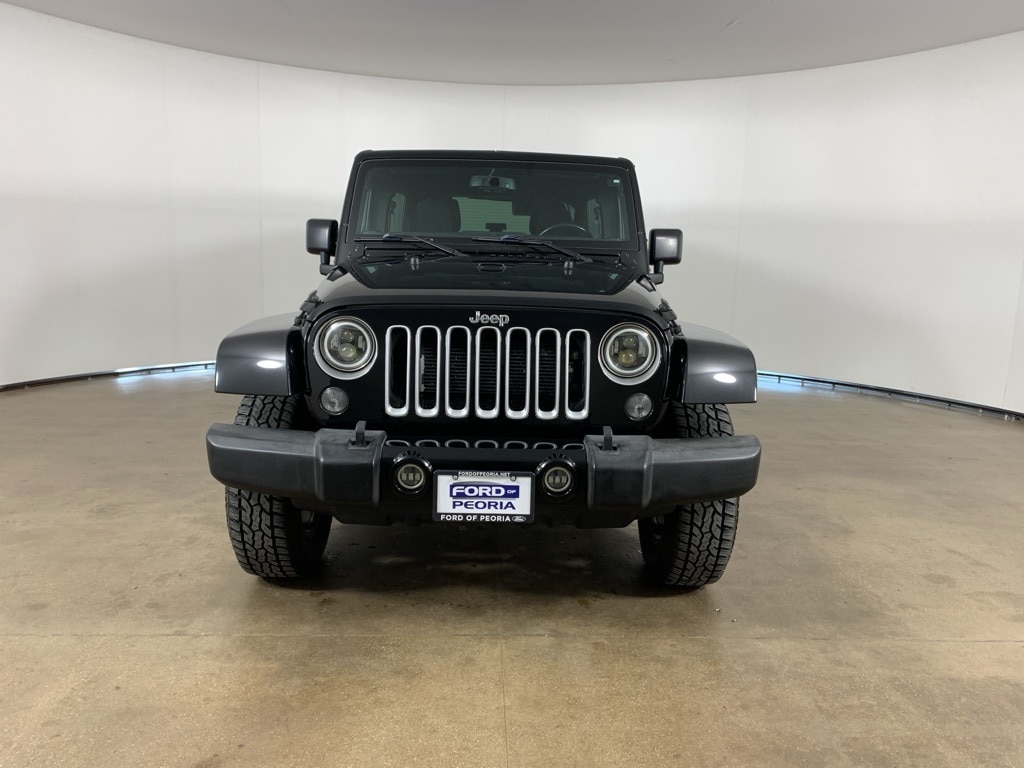 Used 2016 Jeep Wrangler Unlimited Sahara SUV