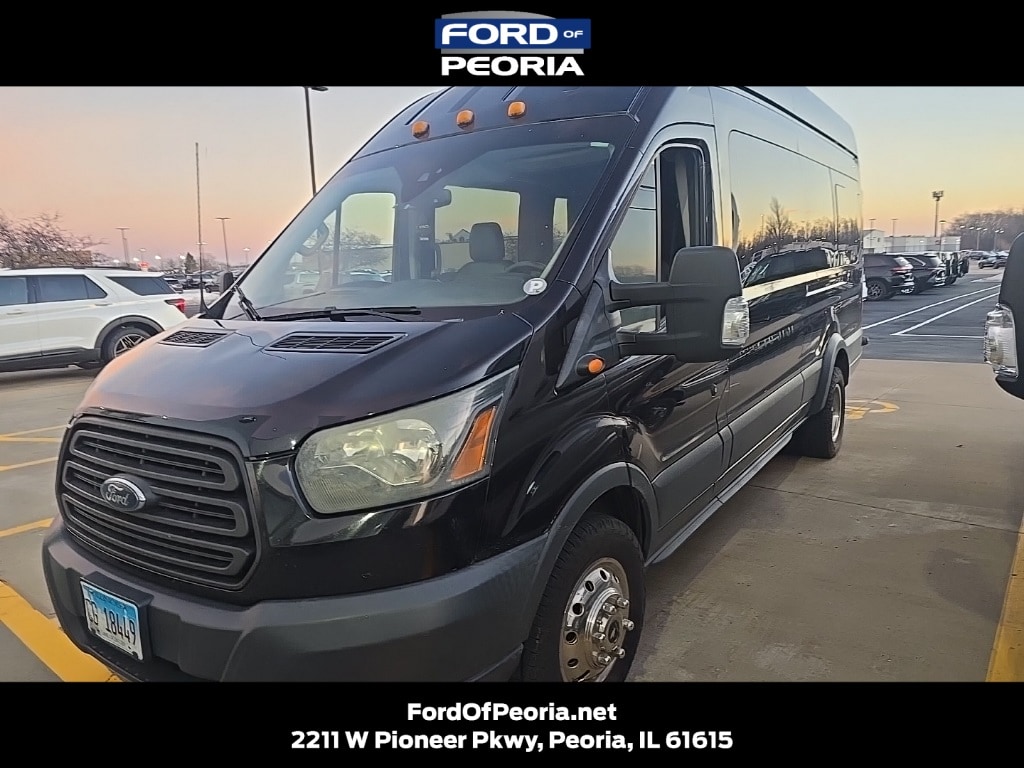 2016 Ford Transit XL's photo