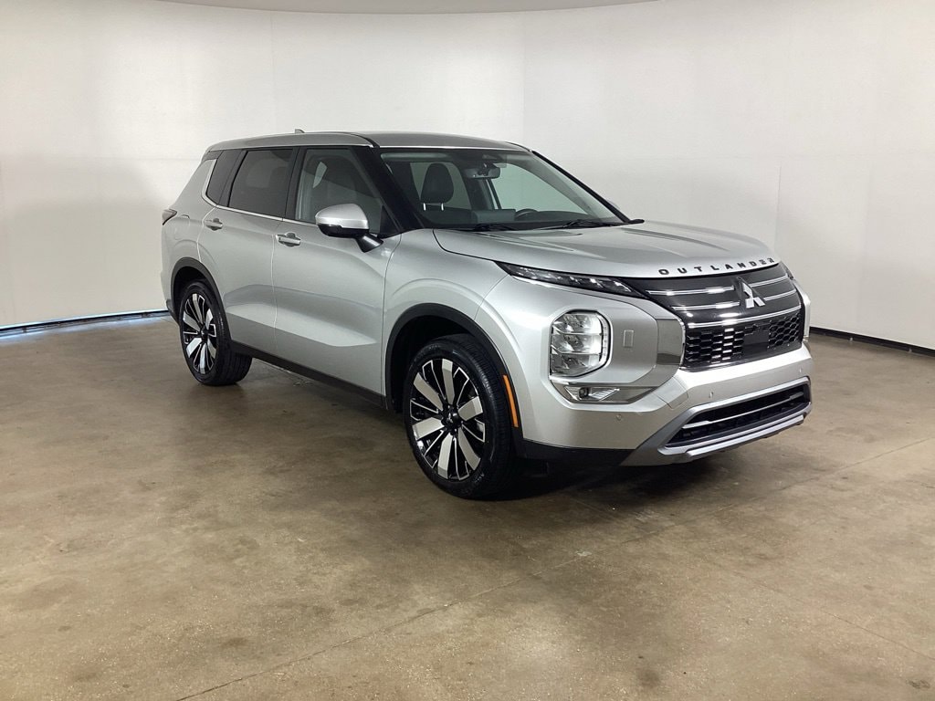 Used 2025 Mitsubishi