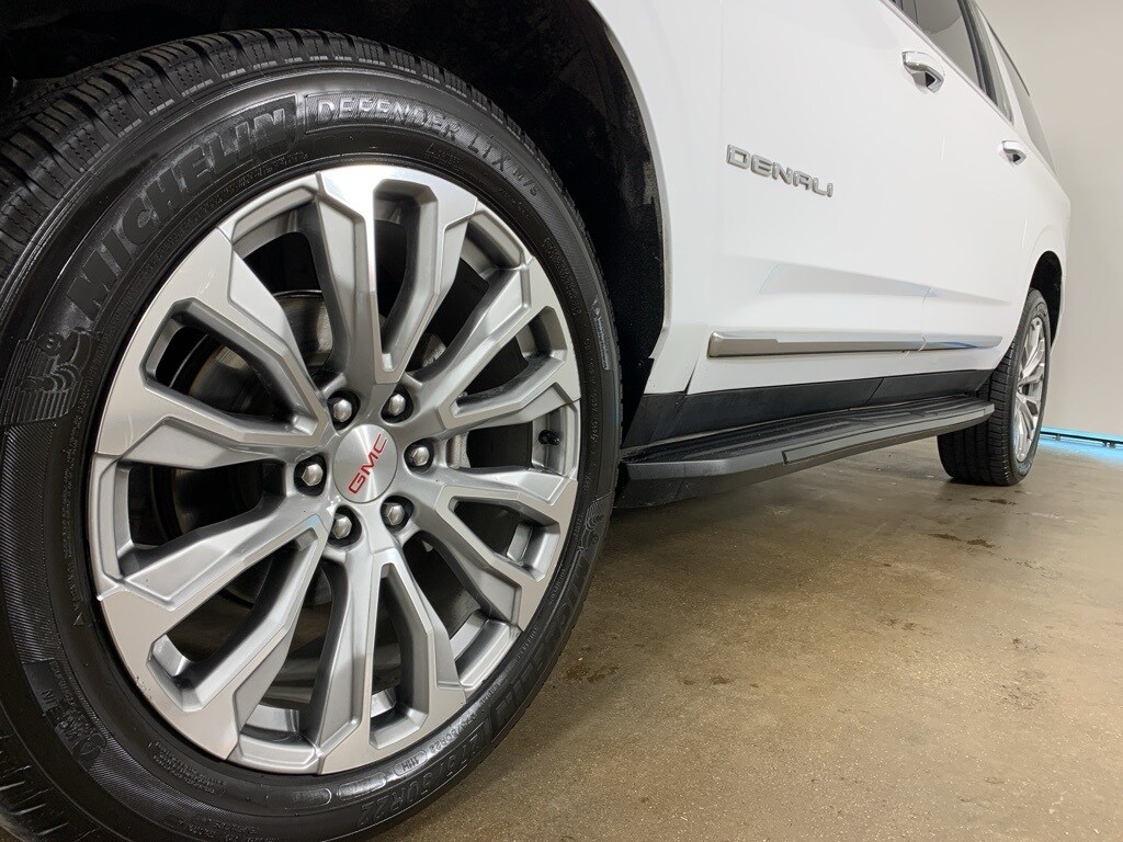 2022 Gmc Yukon XL Denali photo 2
