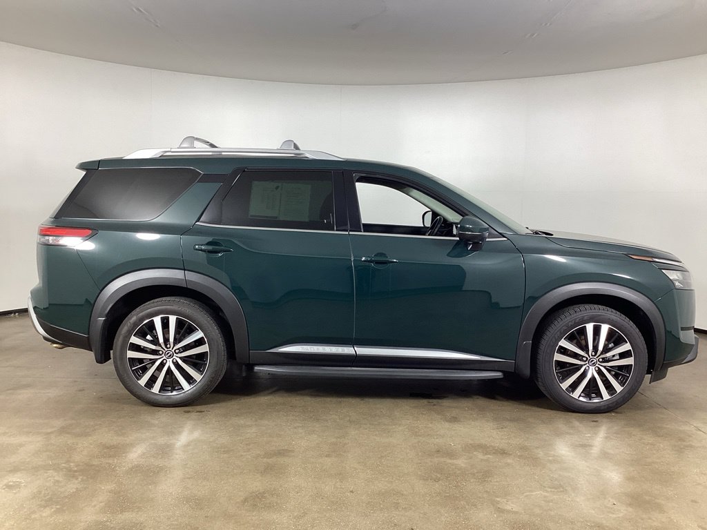 Used 2025 Nissan Pathfinder Platinum SUV