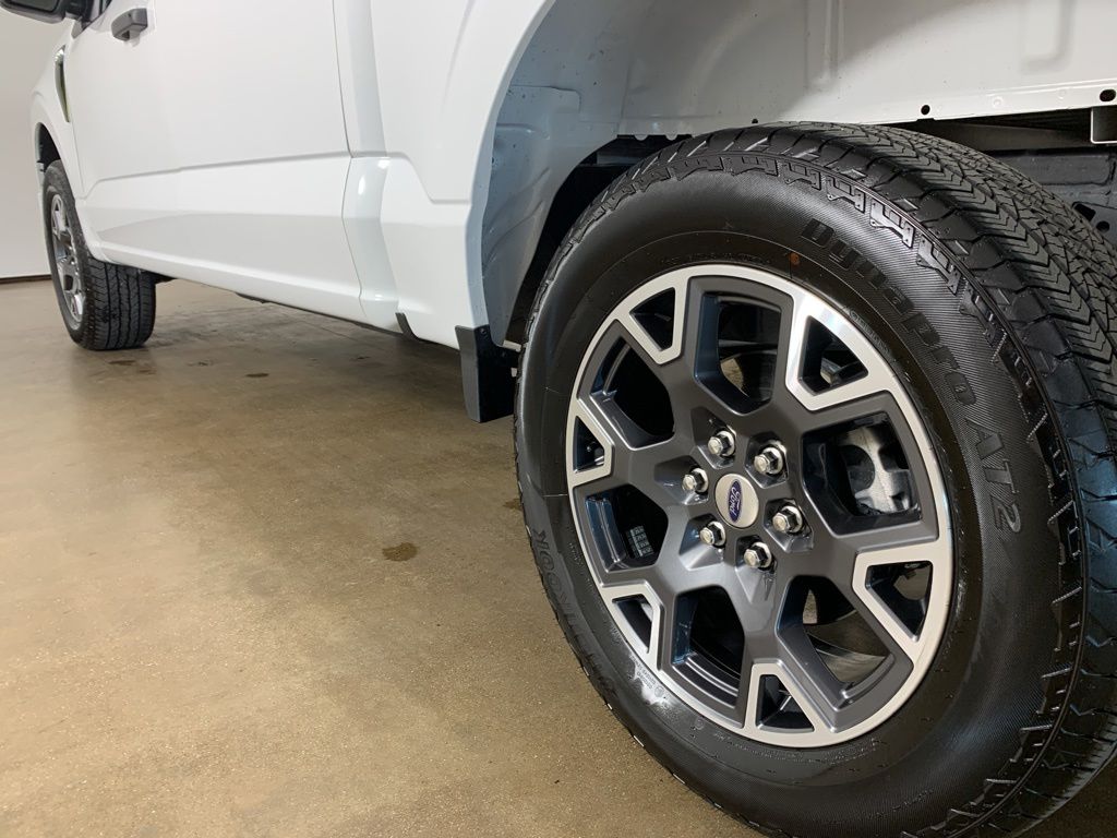 2025 Ford F-150 STX - Photo 14