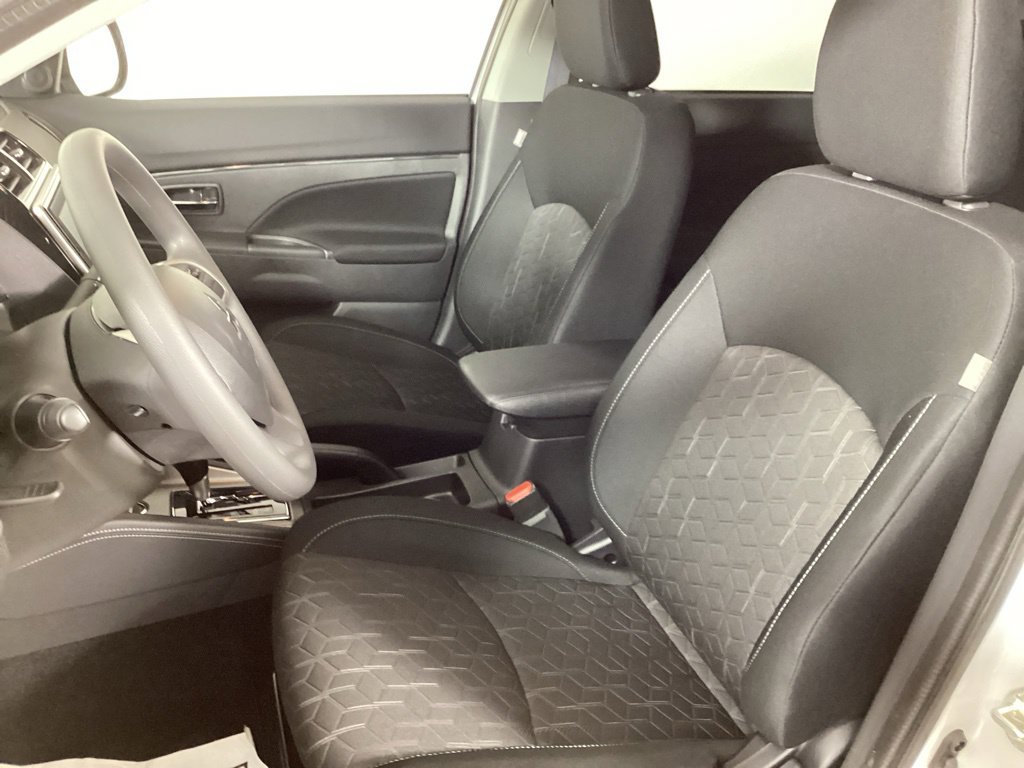 2026 Mitsubishi Outlander Sport ES - Photo 10