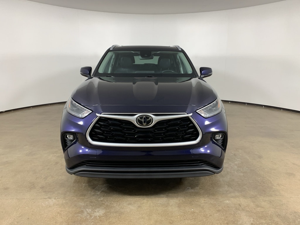 Used 2022 Toyota Highlander XLE SUV