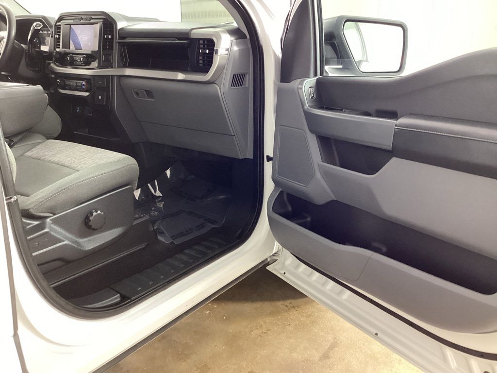 2023 Ford F-150 XLT - Photo 25