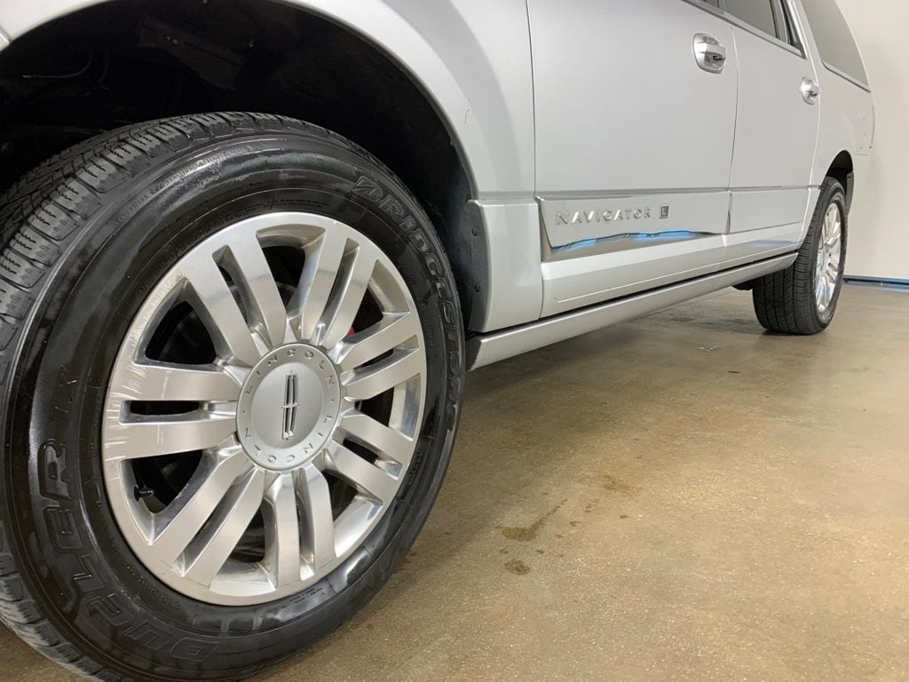 Used 2012 Lincoln Navigator L Base SUV