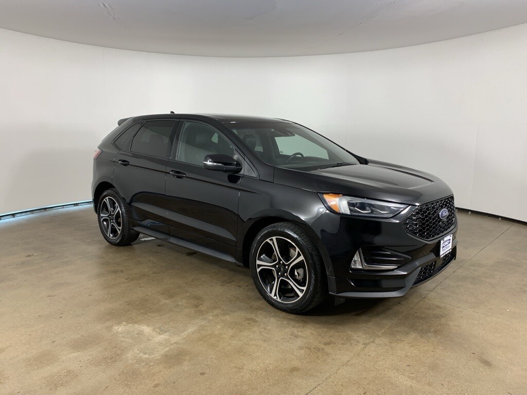 2020 Ford Edge ST photo 4