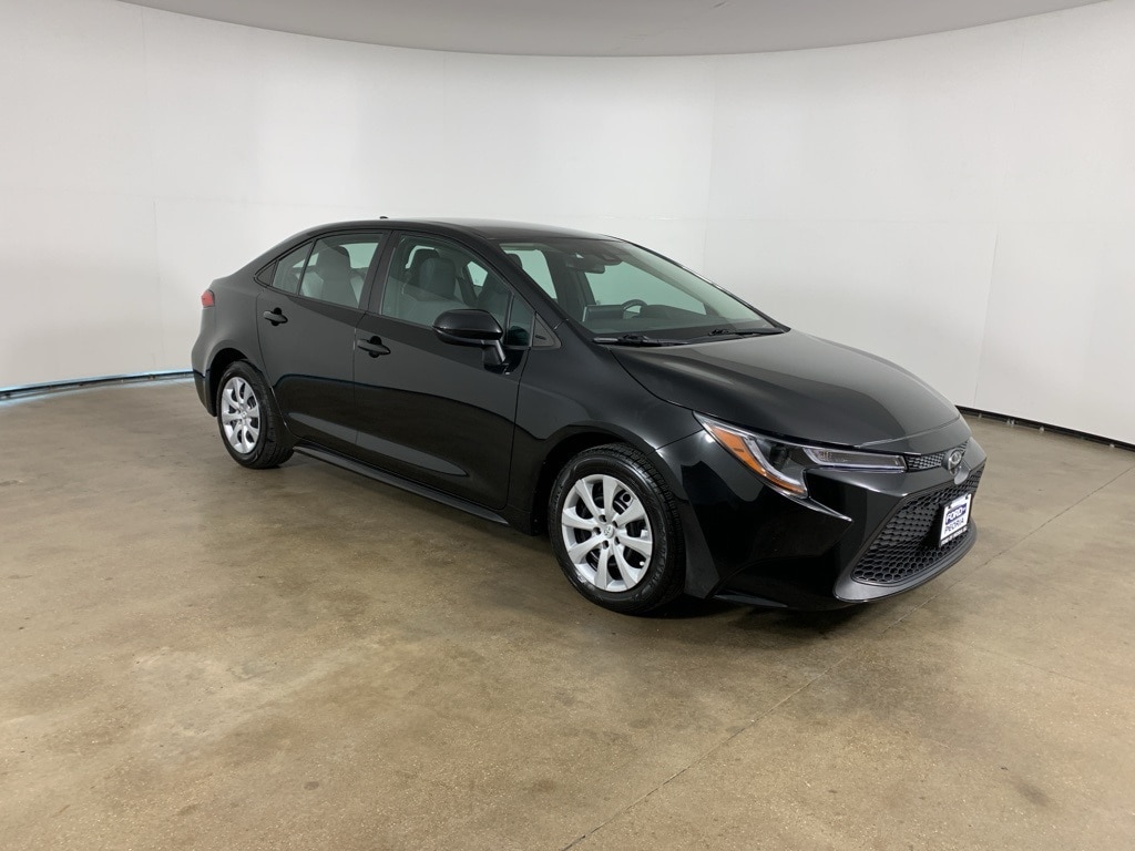 Used 2021 Toyota Corolla LE Sedan