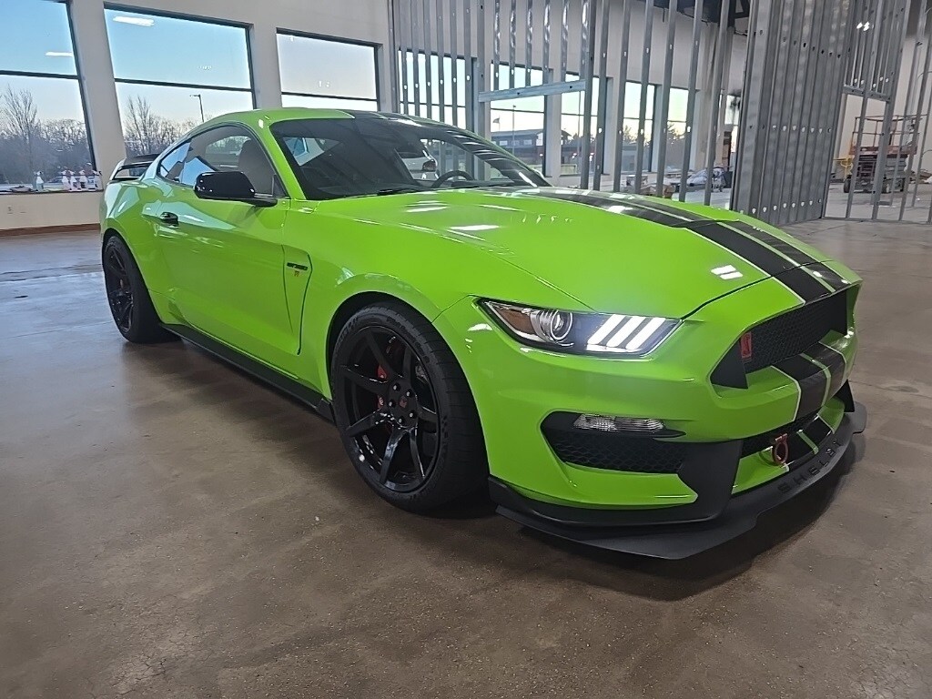 2016 Ford Mustang Shelby GT350 R photo 3