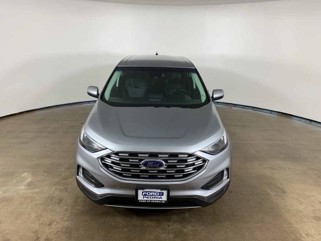 2022 Ford Edge Titanium photo 4
