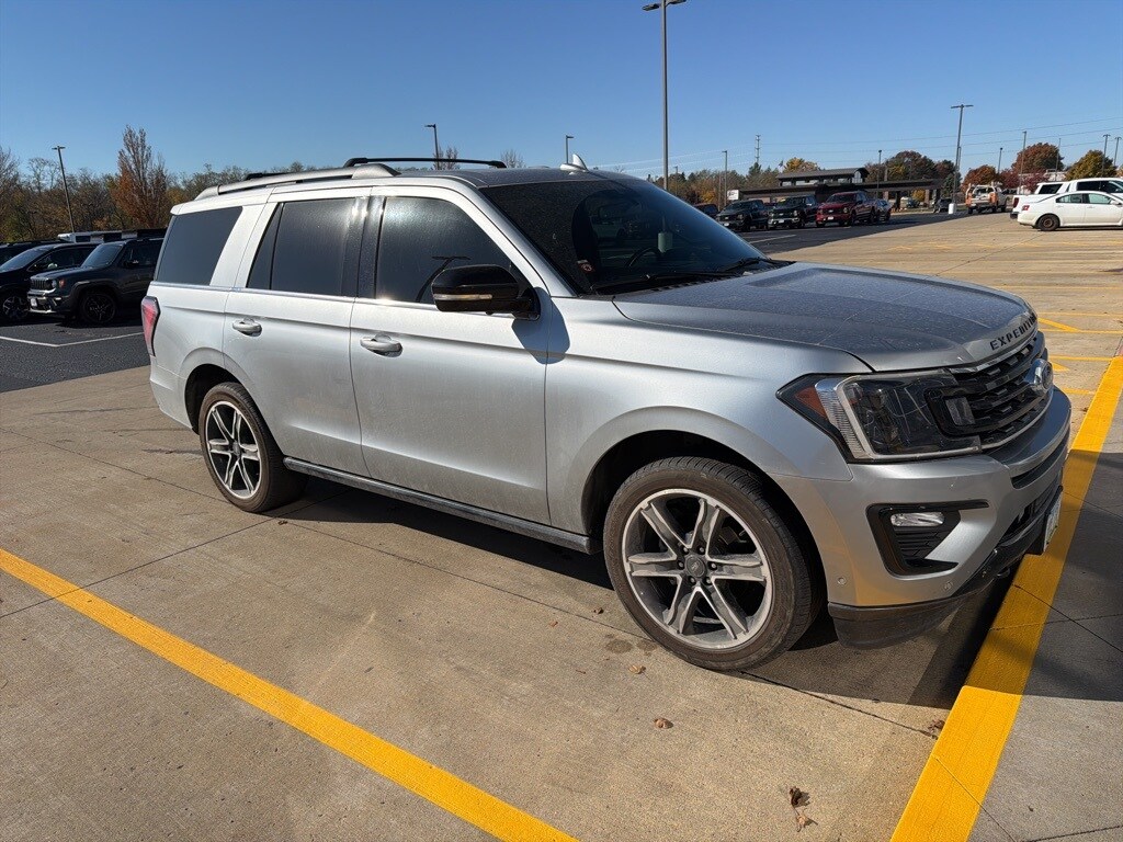 2020 Ford Expedition Limited photo 2