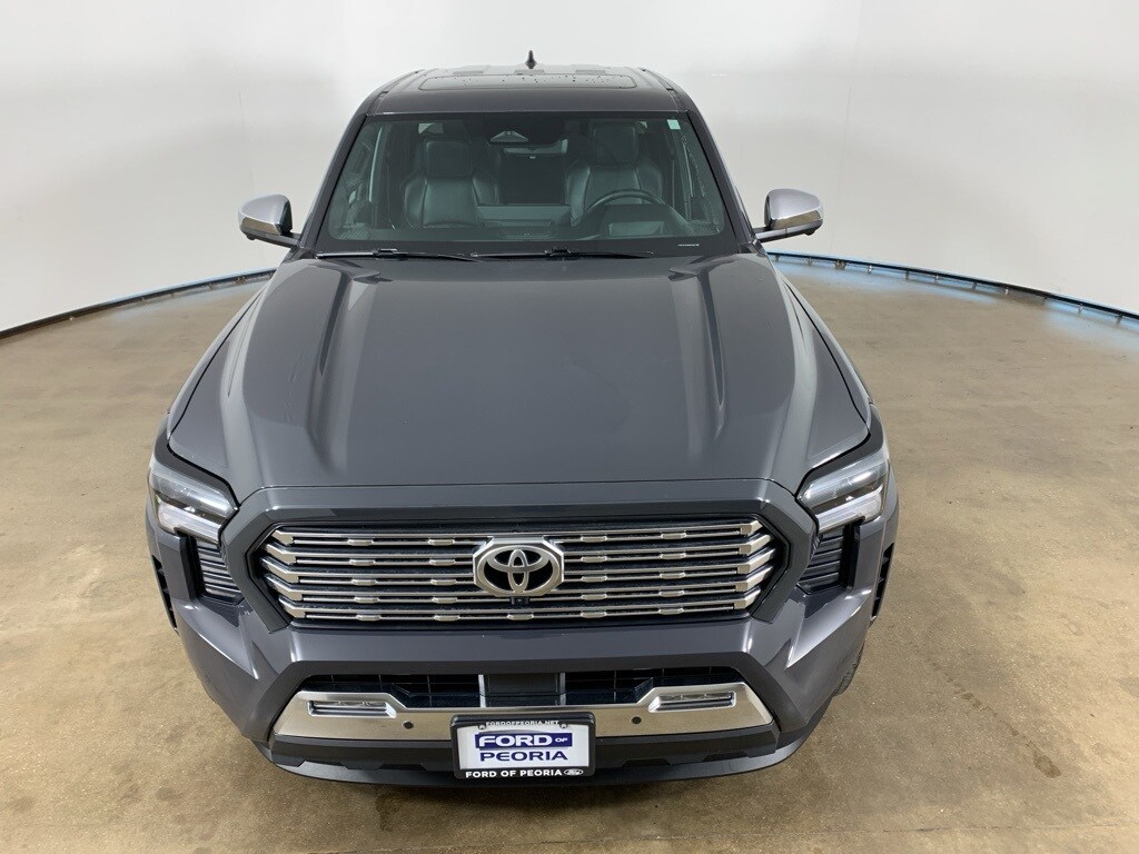 2024 Toyota Tacoma Limited photo 3