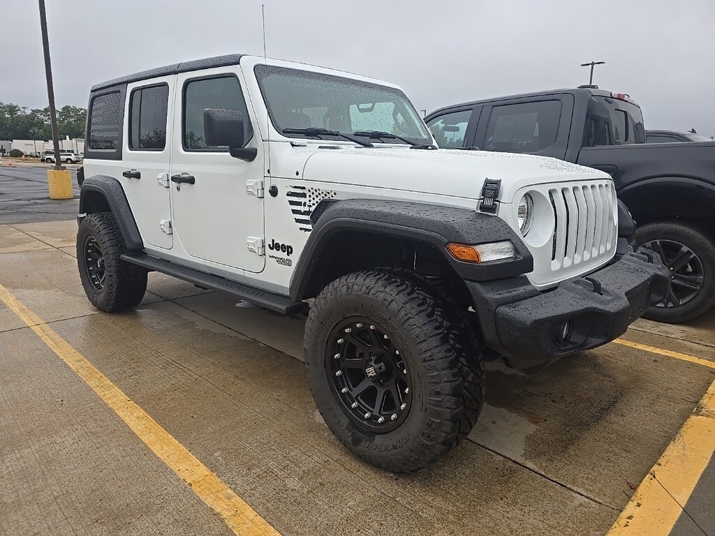 2018 Jeep Wrangler Unlimited Sport S photo 3