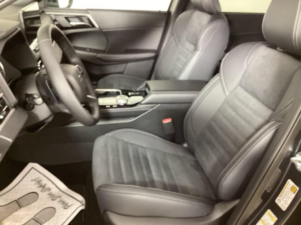 2026 Mitsubishi Outlander LE - Photo 10