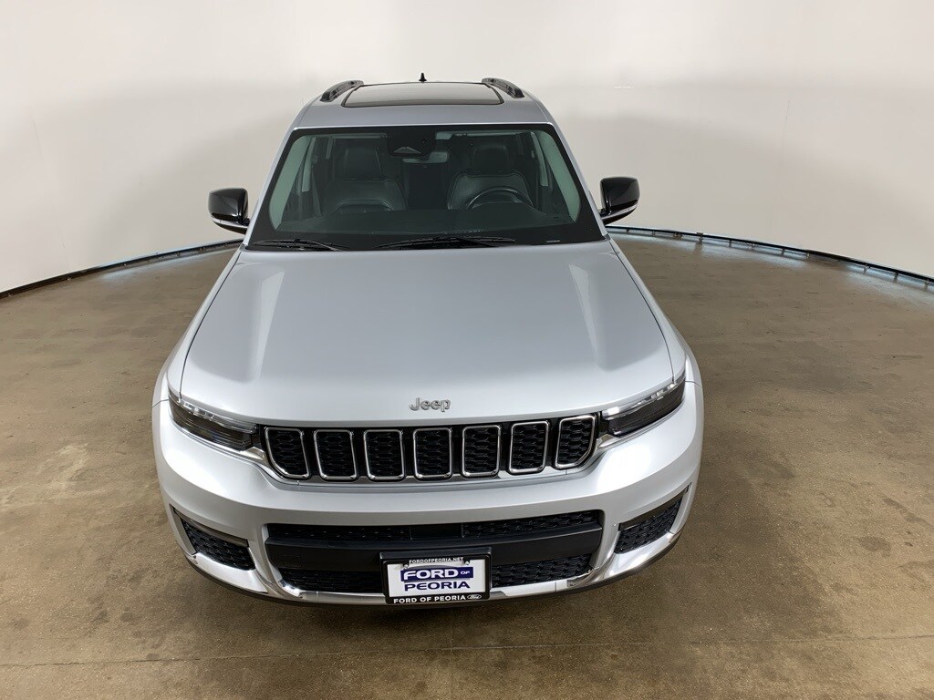 2022 Jeep Grand Cherokee Limited photo 3