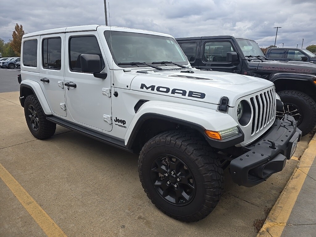 2019 Jeep Wrangler Unlimited Moab photo 2