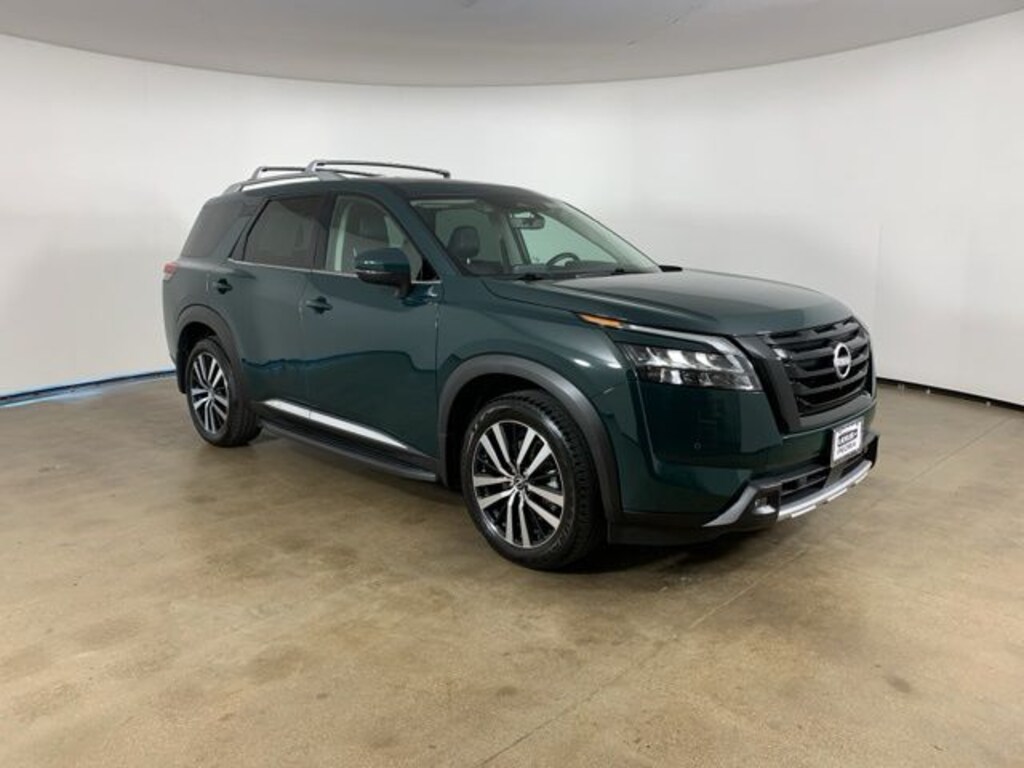 Used 2025 Nissan Pathfinder Platinum SUV