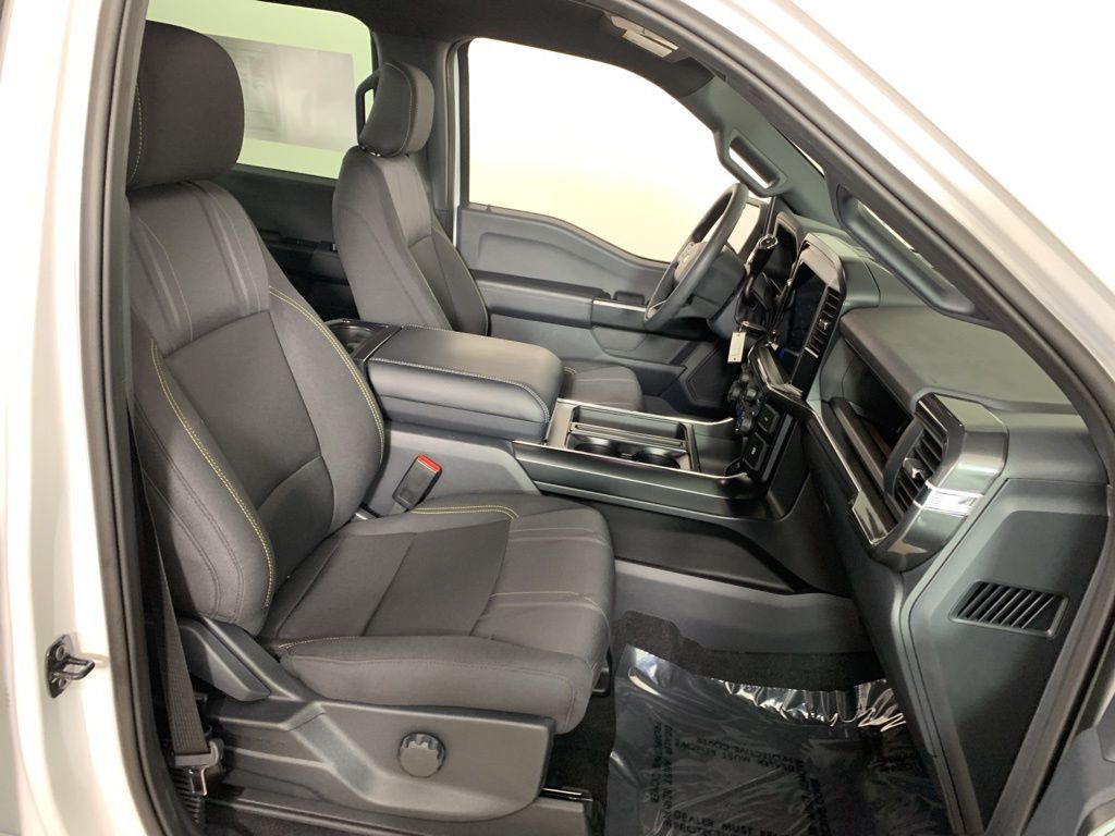 2025 Ford F-150 STX - Photo 35